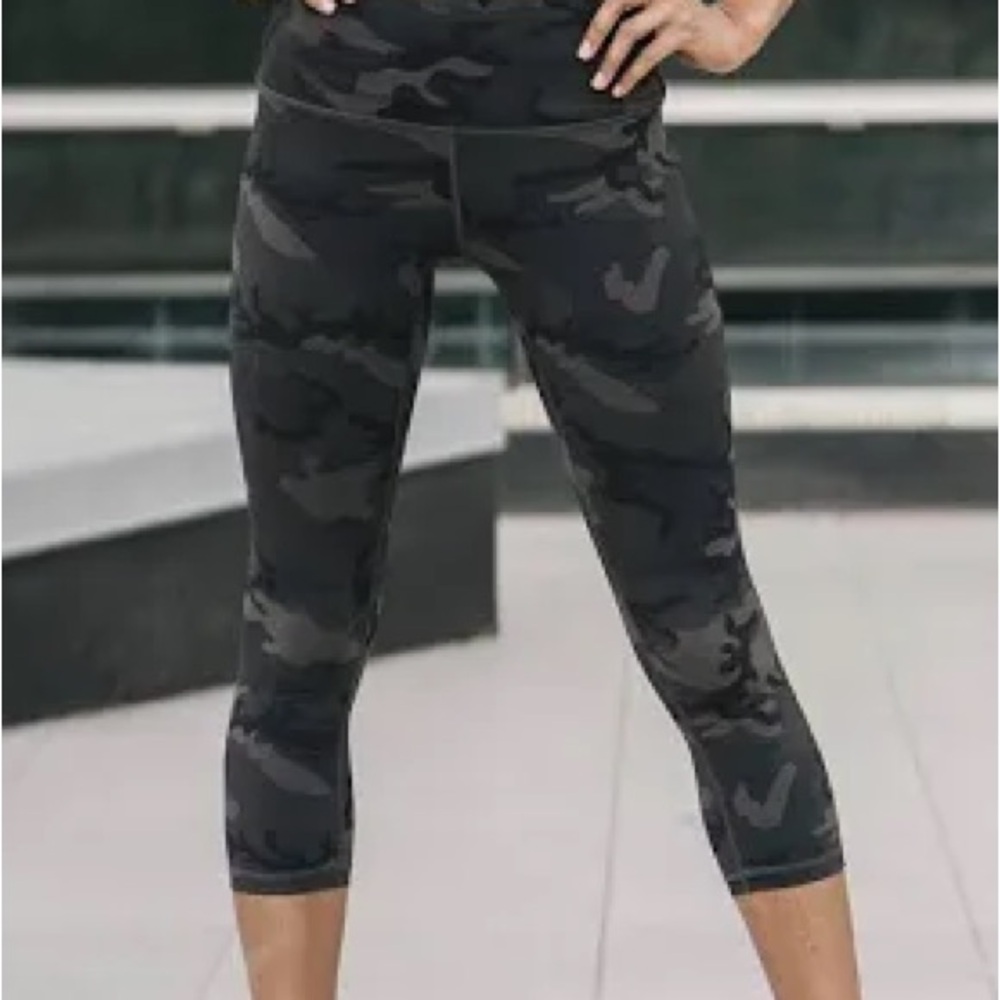 Zyia Forrest Camo Luxe Leggings- Size 6-8